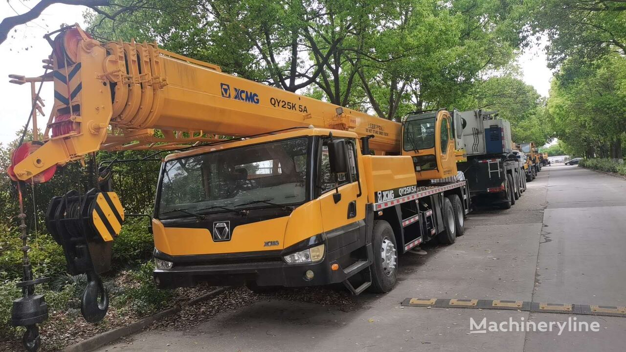 XCMG QY25K5A mobile crane