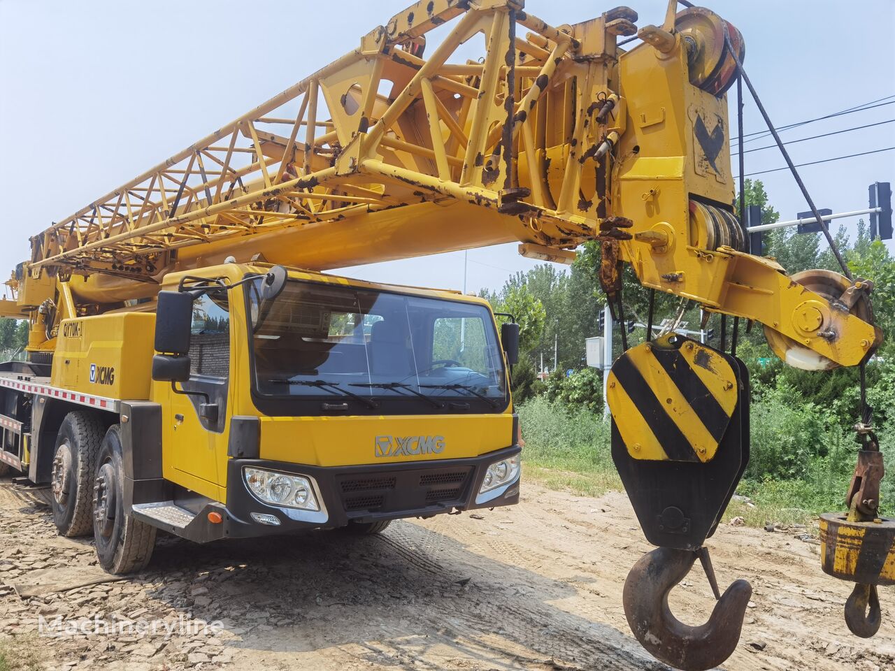 XCMG QY70k mobile crane