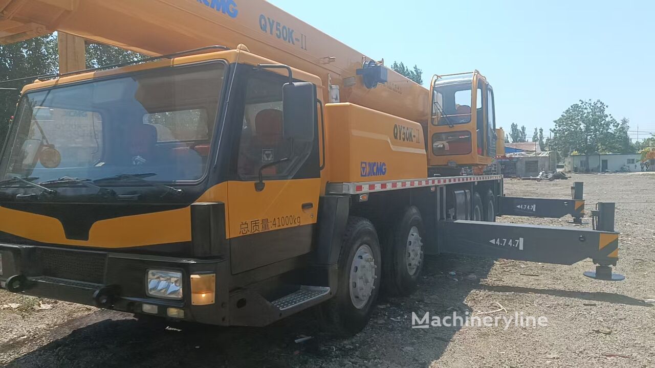 Grua móvel XCMG used qy50k-ii 50t truck crane a venda | Machineryline BR Grua móvel XCMG used qy50k-ii 50t truck crane - Machineryline