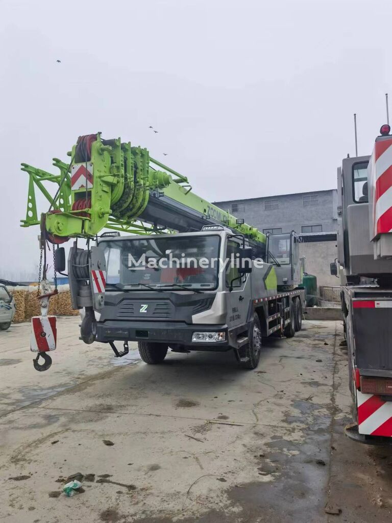 Zoomlion ZTC250V ZTC250 Zoomlion used mounted truck crane  mobile crane