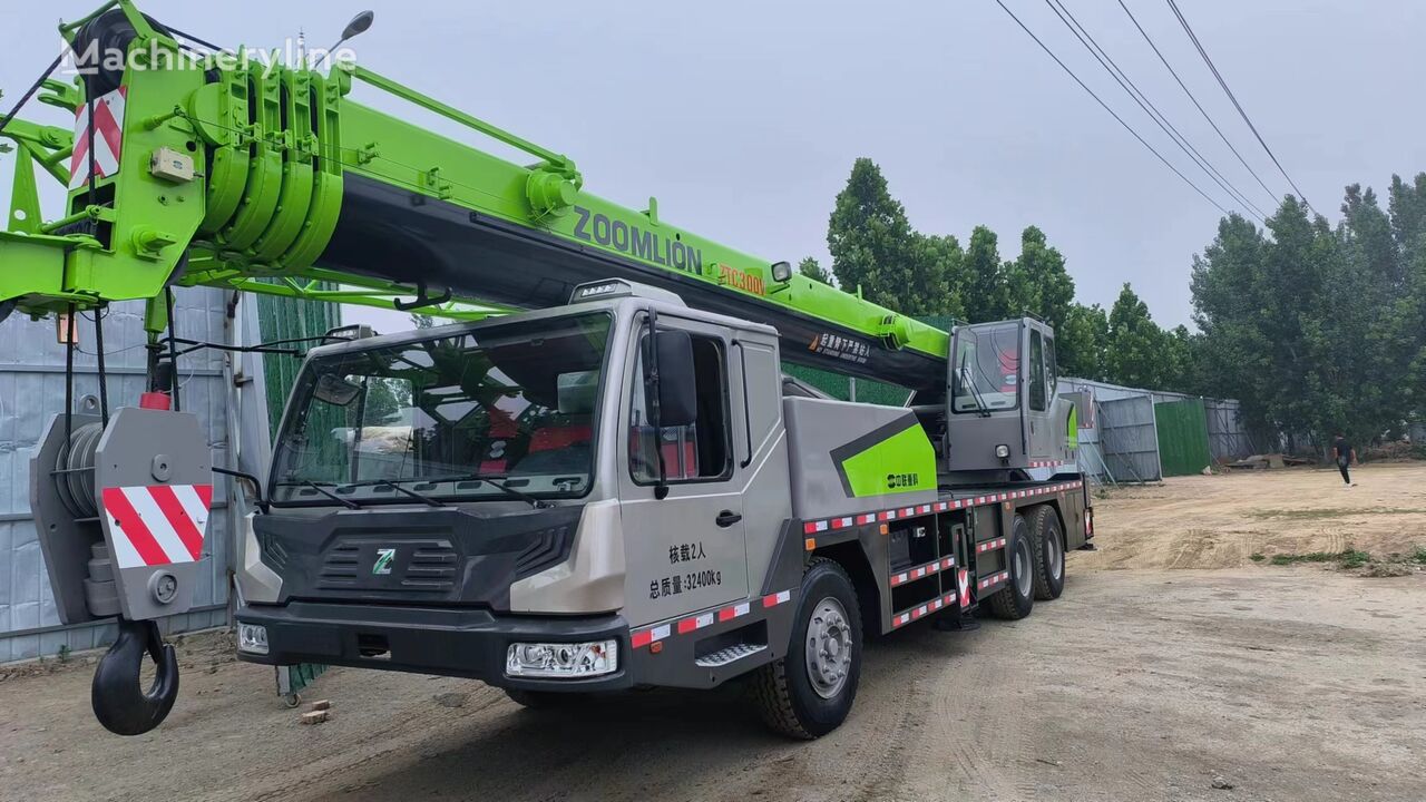 Zoomlion ZTC300V ZTC300 Zoomlion used 30t 30 ton 30ton 30tons 30 tons use mobile crane