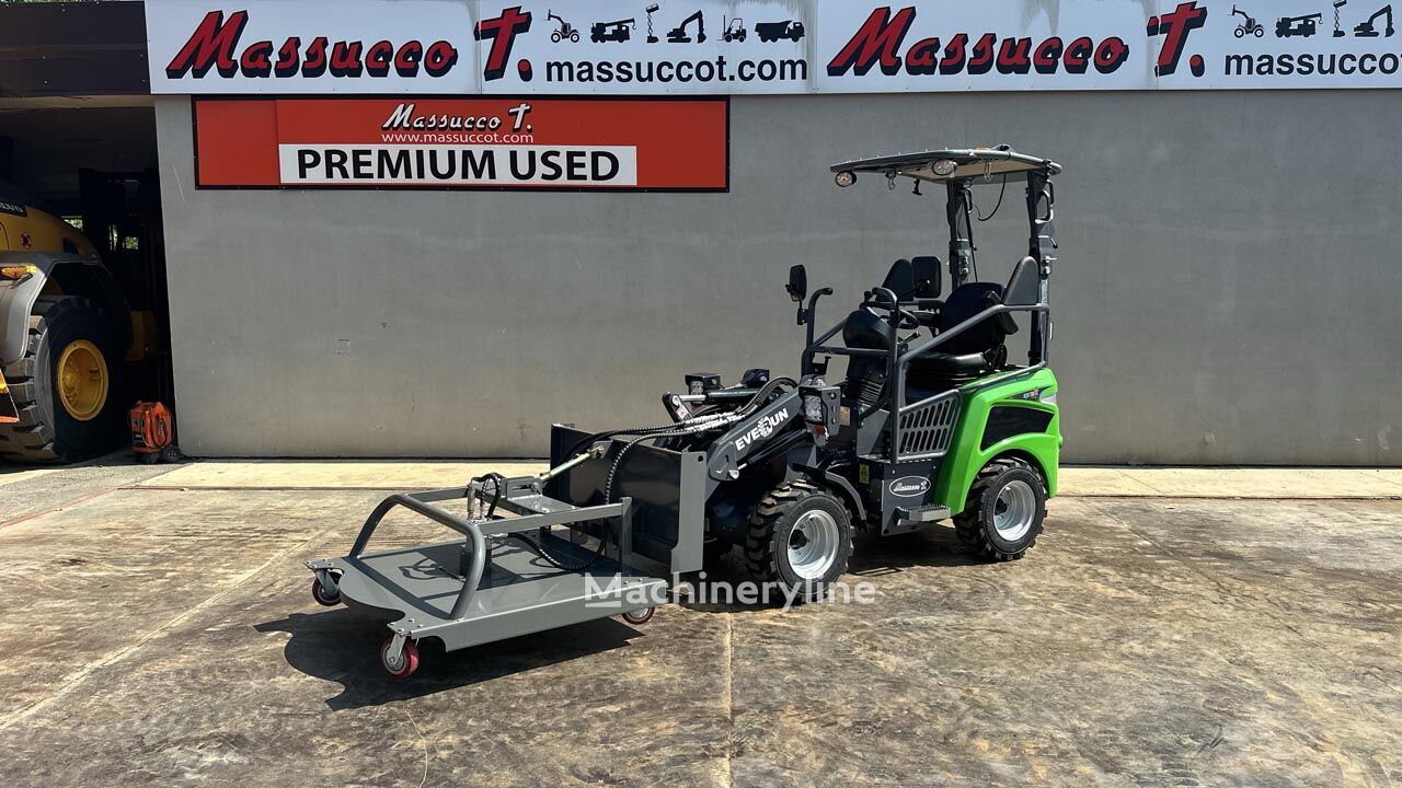 Chargeuse multifonctionnelle Everun ER08E à vendre | Machineryline TG Chargeuse multifonctionnelle Everun ER08E - Machineryline