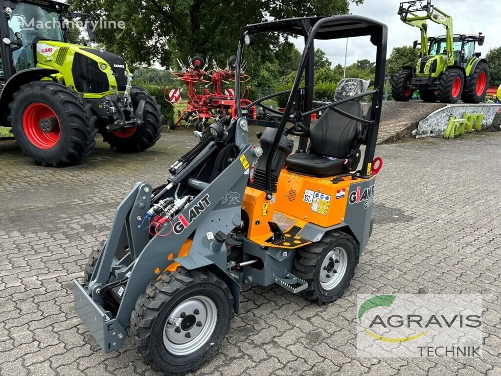 new Giant G1200 multifunctional loader