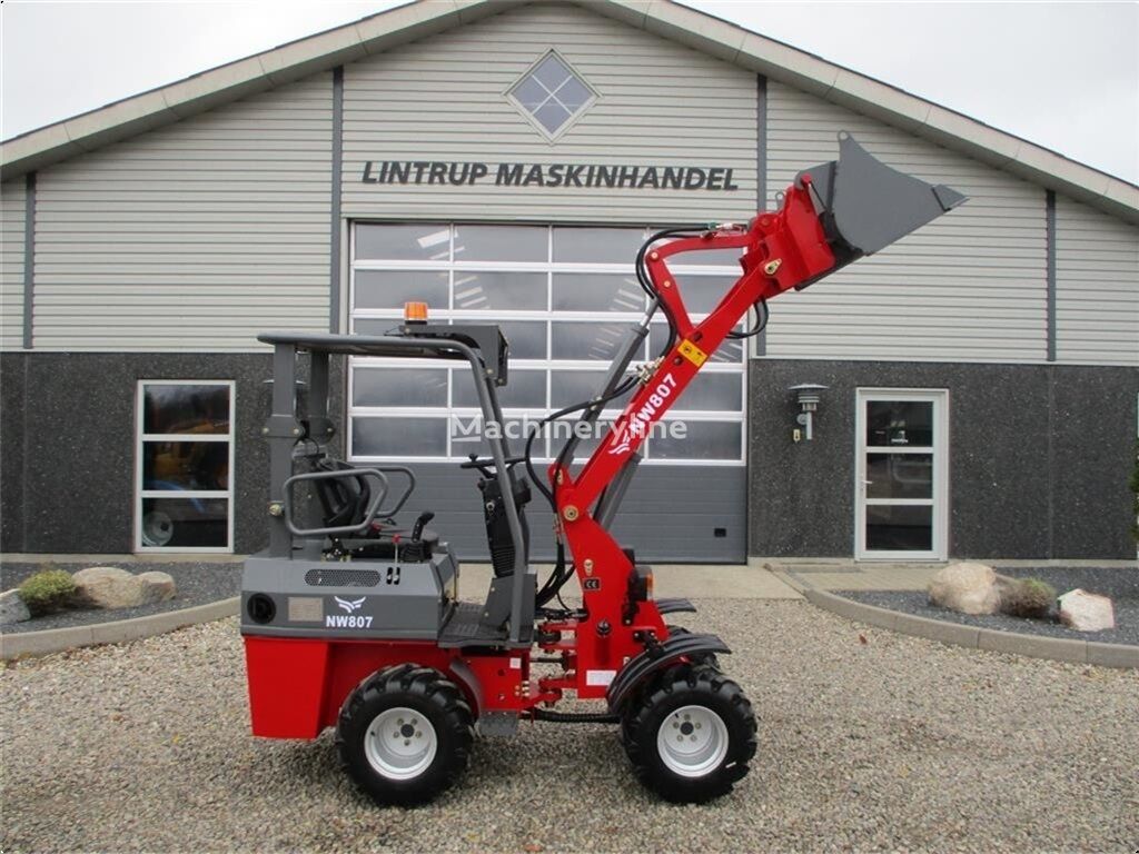 loader multifungsi NW 807 med EURO skifte