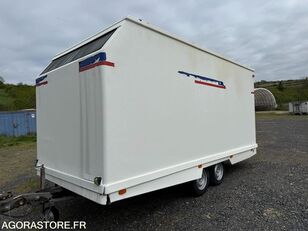 JCR lak&oacute;kont&eacute;ner