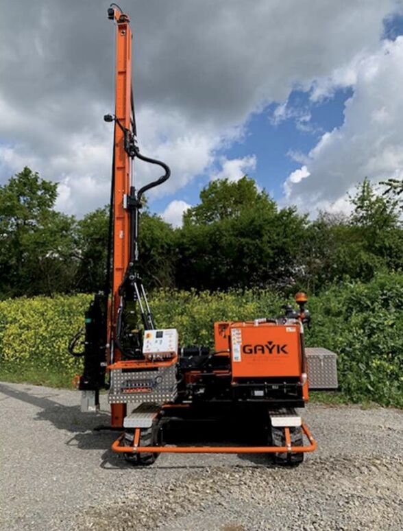 Gayk HRE 3000 pile driver