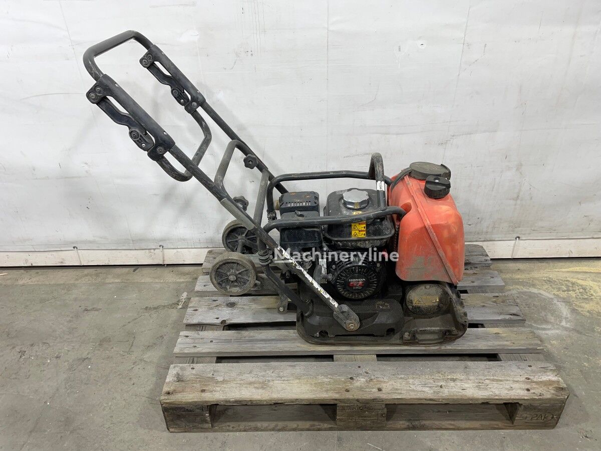 Husqvarna Andre Husqvarna LF80 plate compactor