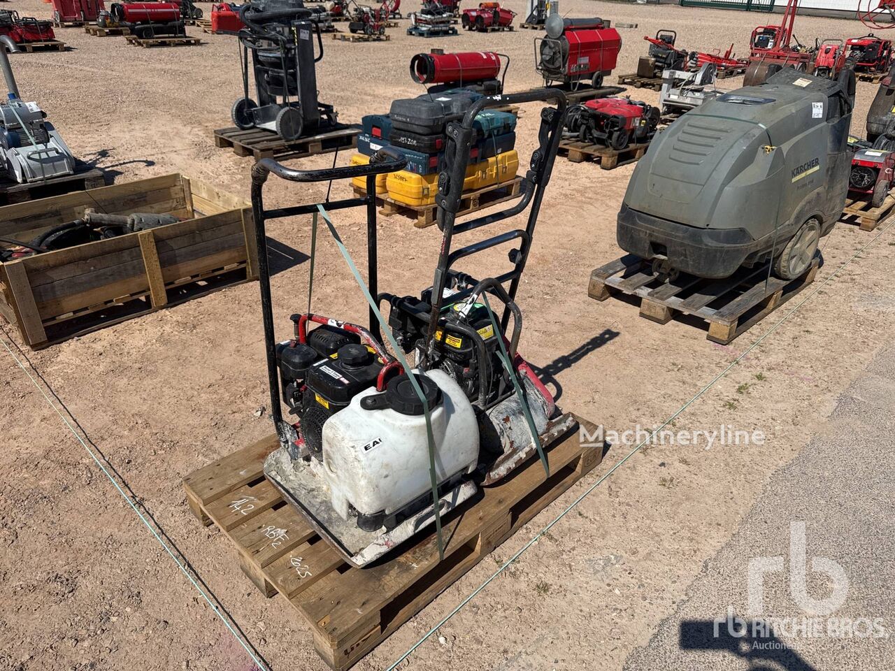 Eladó Materiel De Location Rental Equ lapvibrátor | Machineryline HU Materiel De Location Rental Equ lapvibrátor - Machineryline