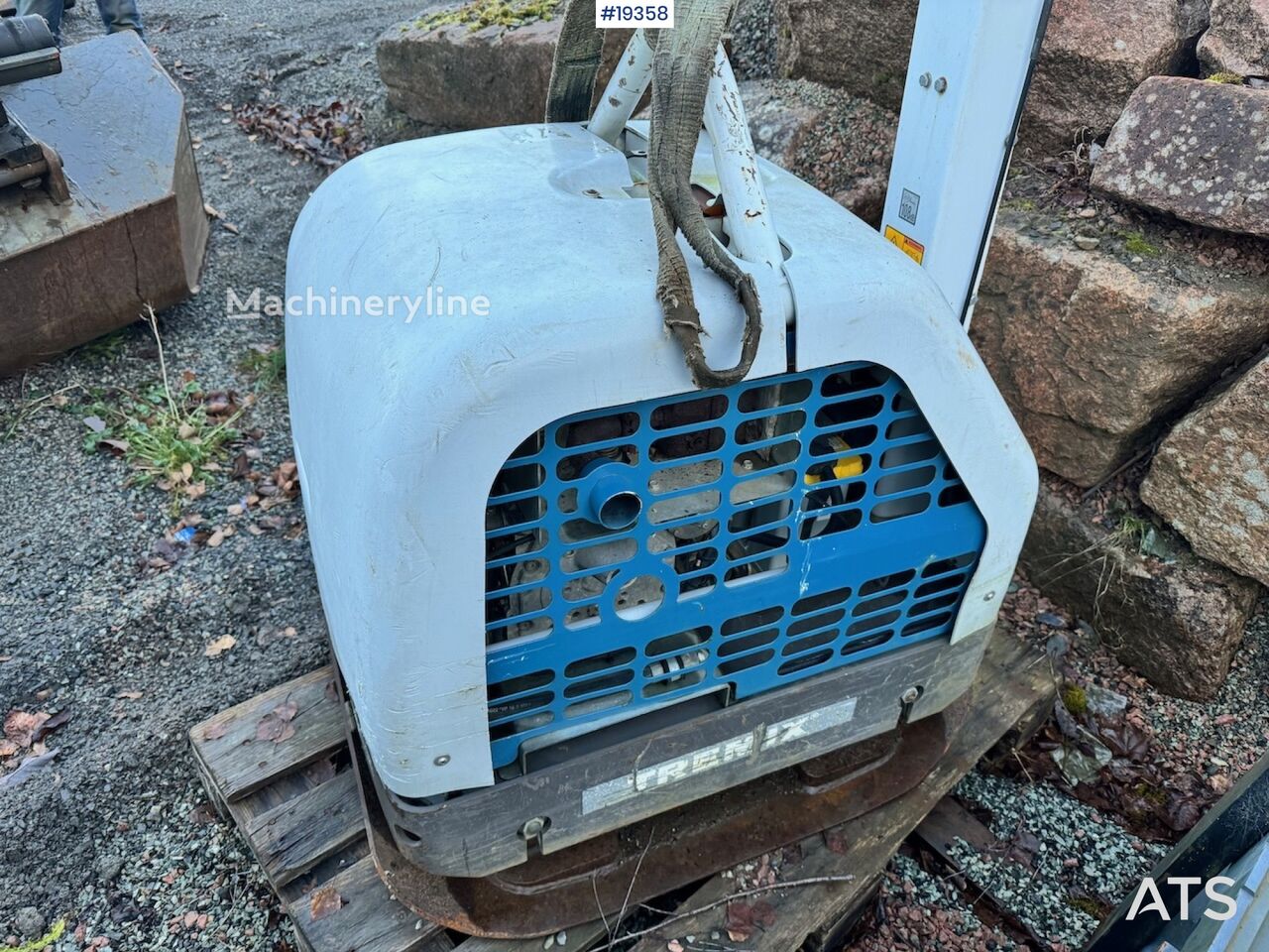 Máy đầm bàn Tremix MV480 Vibrating plate - Machineryline