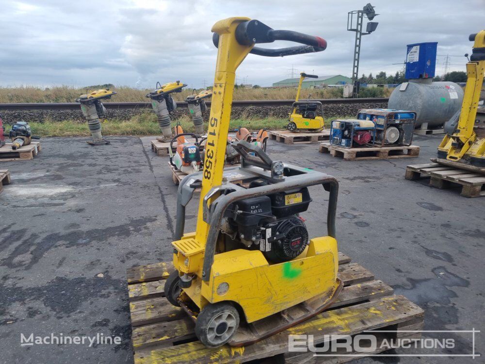 Wacker BPU2540A plate compactor