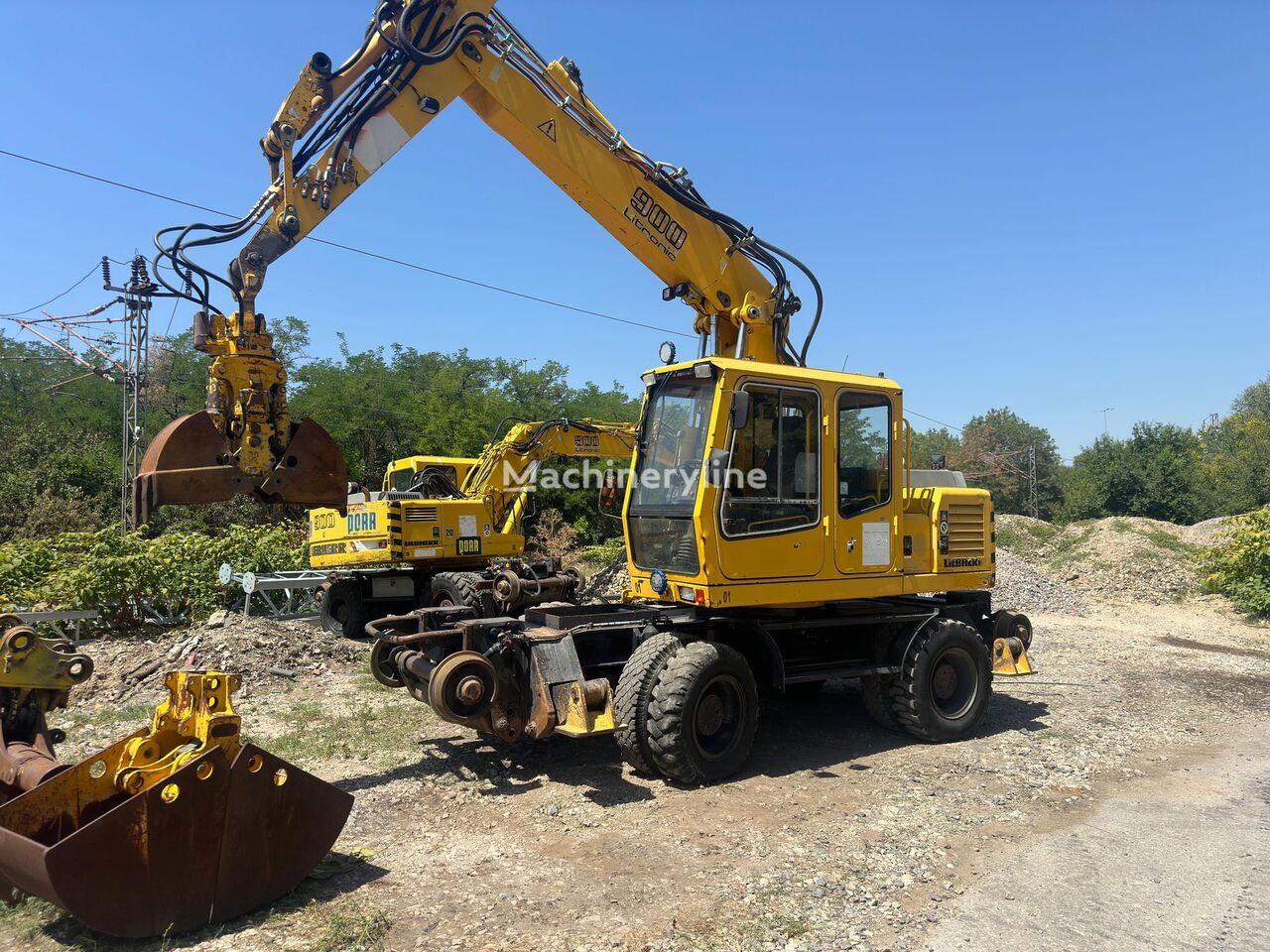 Liebherr A900ZW sliežu ekskavators