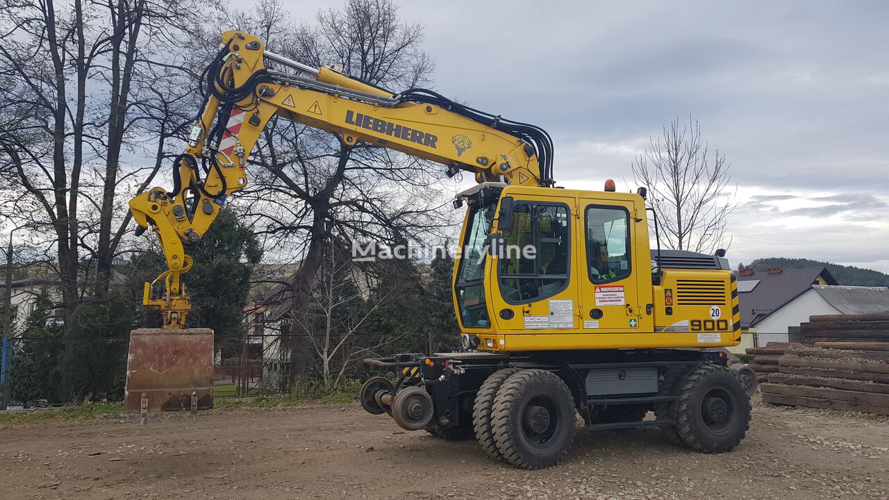 Liebherr a900c zw rail excavator