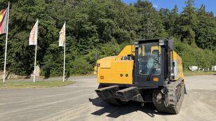 Prinoth T16 mit amag 18 m&sup3; Kalkstreuer 3 m recicladora