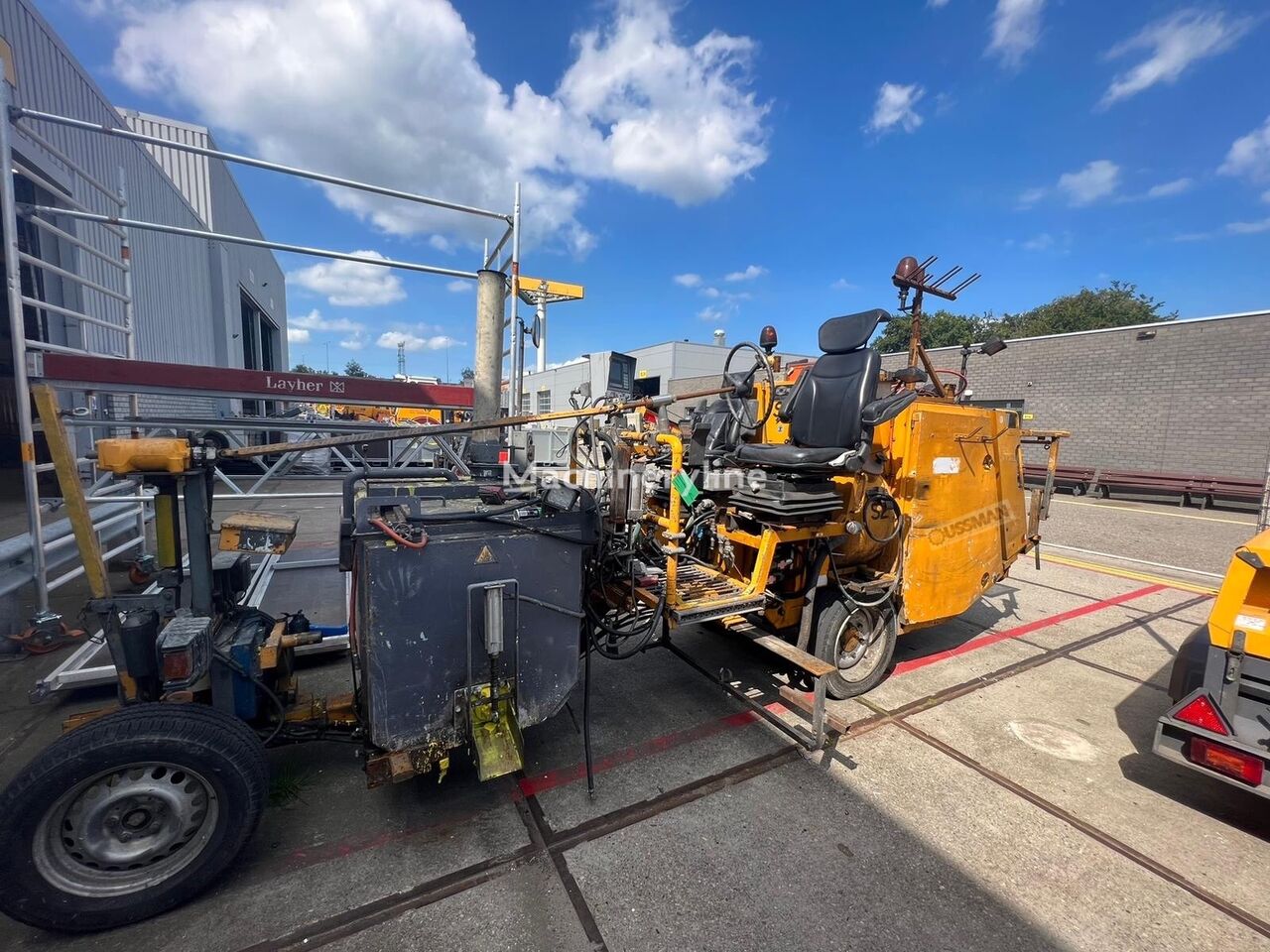 Hofmann H 333 Thermoplastic road marking machine for sale Germany