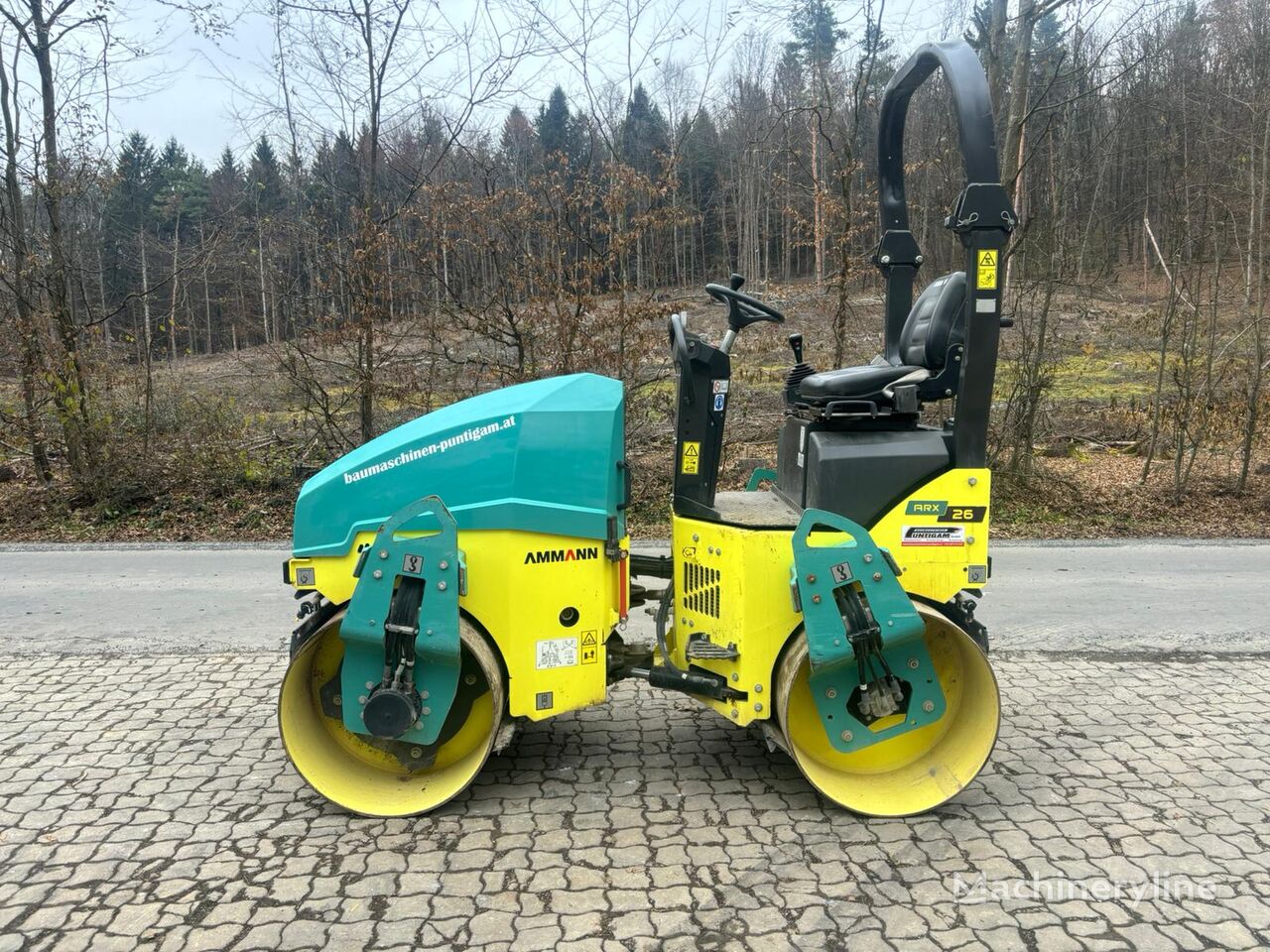 Ammann ARX 26 road roller