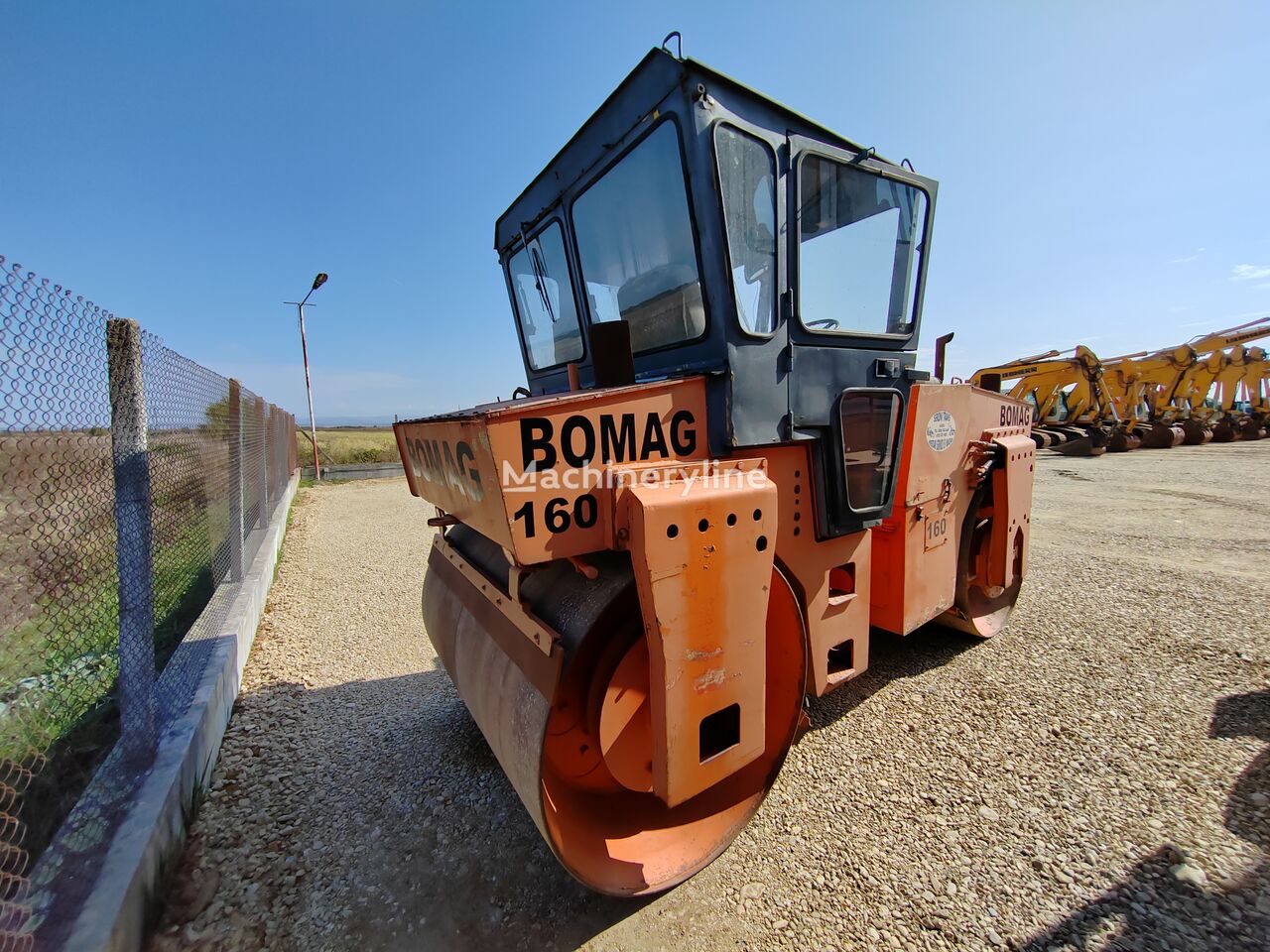 rouleau compresseur BOMAG 160