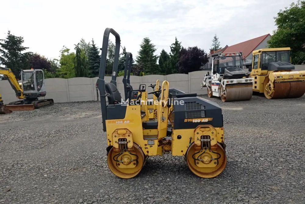 rouleau compresseur BOMAG BW 100