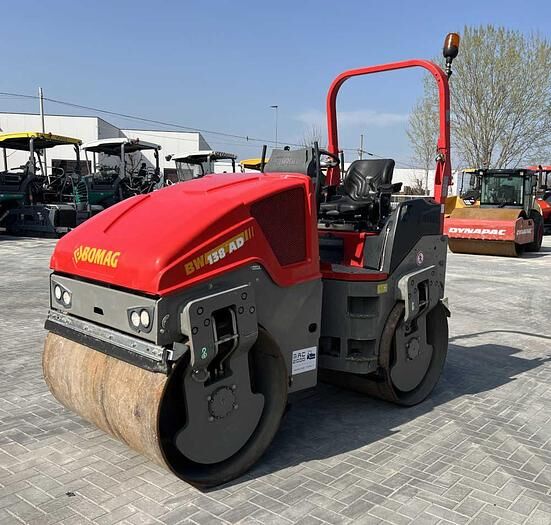 BOMAG BW 138 AD-5 compactador de asfalto