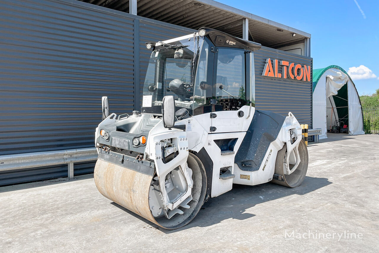 BOMAG BW 151 AD-5 road roller