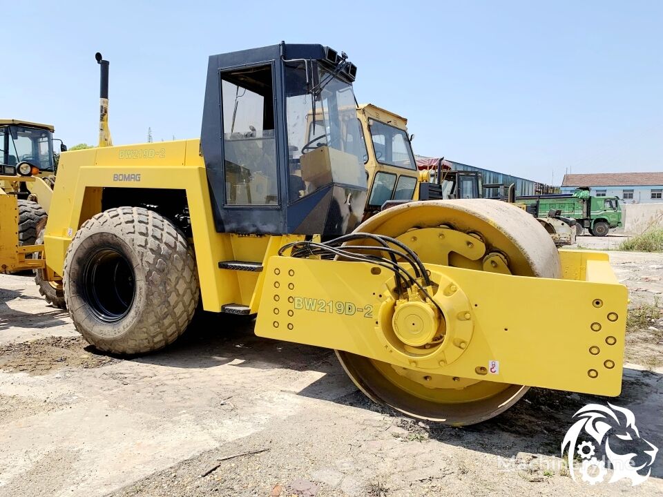 BOMAG BW219 road roller