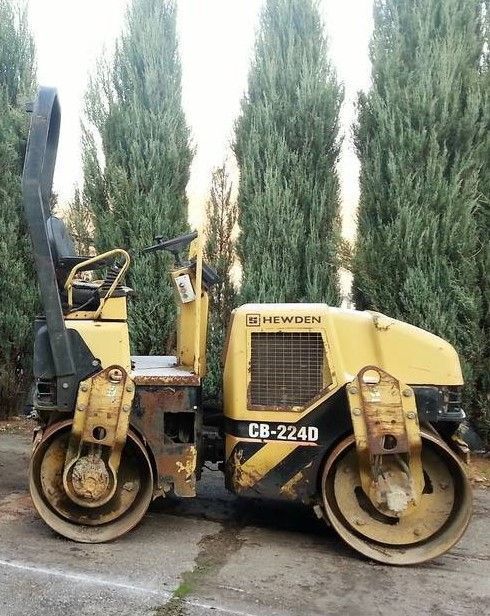 Caterpillar CB-224D road roller