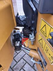 Rouleau compresseur Caterpillar CB1.7 à vendre - Image 8 | Machineryline BJ Rouleau compresseur Caterpillar CB1.7 | Image 8 - Machineryline