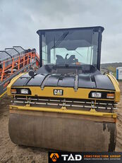 дорожній коток Caterpillar CB13