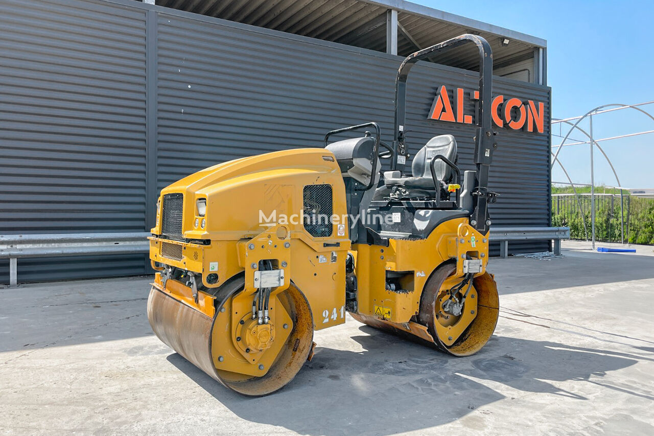 Caterpillar CB24B road roller