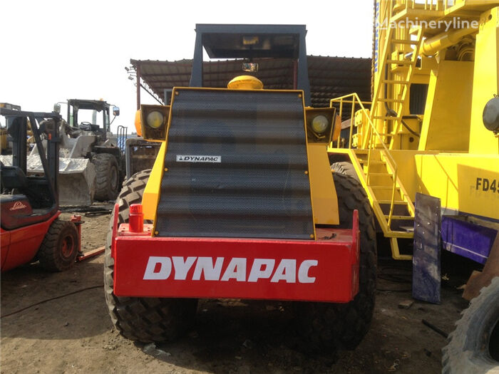 cilindru compactor pentru asfalt Dynapac CA251D