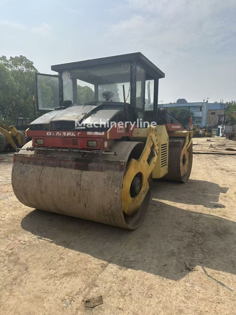 Rouleau compresseur Dynapac CC 622 - Machineryline