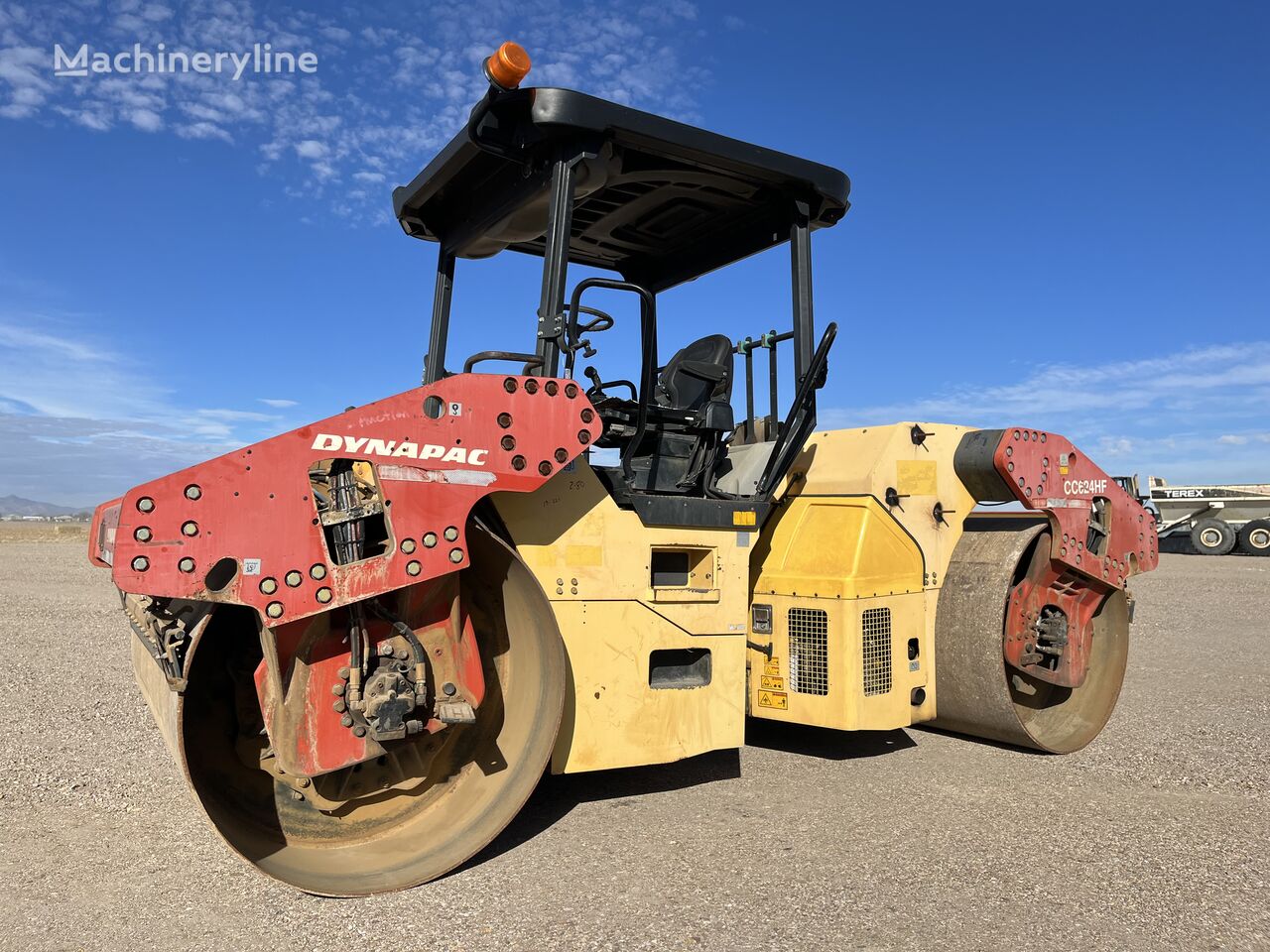 Dynapac CC624HF road roller