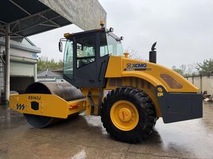 новый дорожный каток XCMG XS143J
