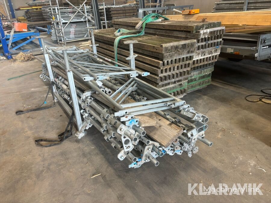 Byggställning 3 sektioner 9 x 6 m Unihak scaffolding