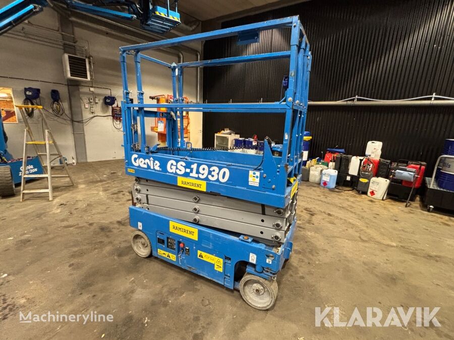 Genie GS -1930 scissor lift