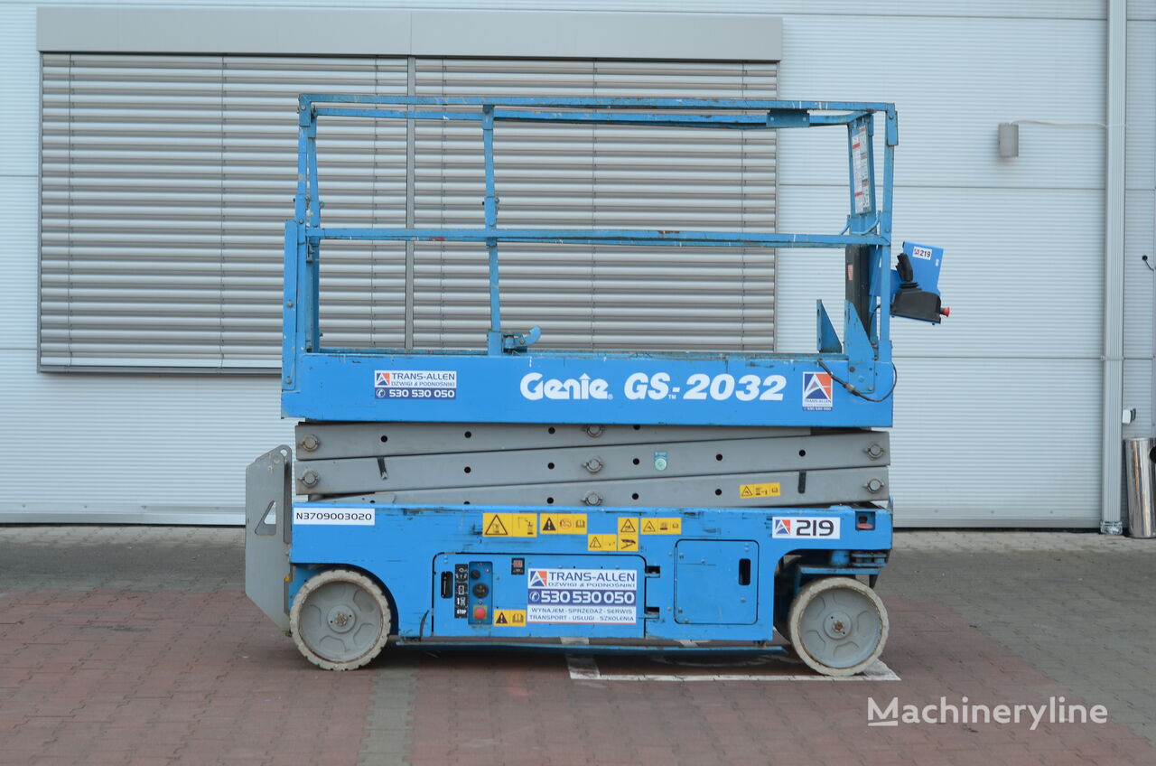 käärtõstuk Genie GS 2032 (219) podest ruchomy nożycowy