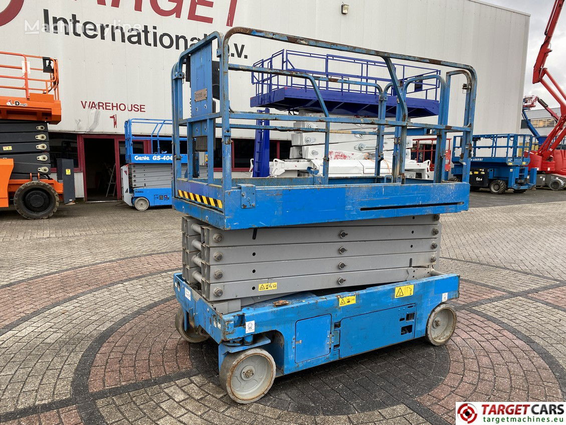 Genie GS-3246 scissor lift