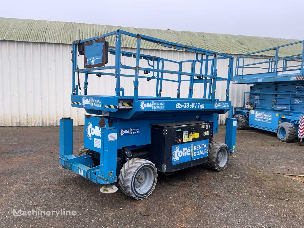 Genie GS-3369 RT scissor lift