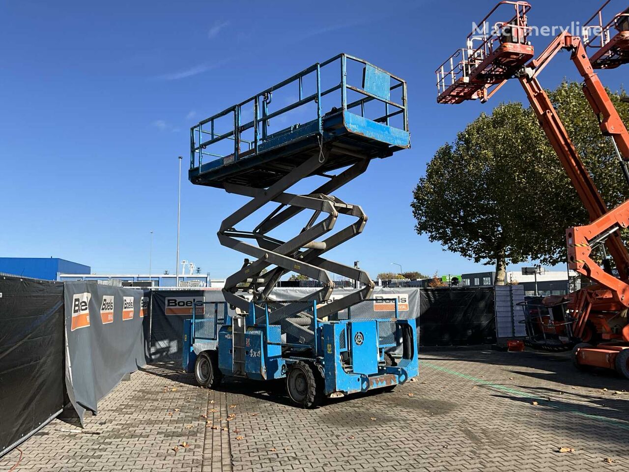 scissor lift Genie GS 3384 RT