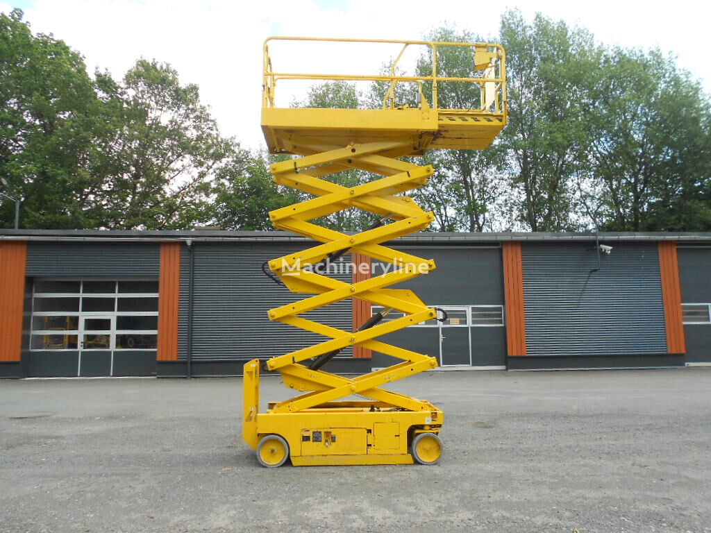 Genie GS 4047 scissor lift