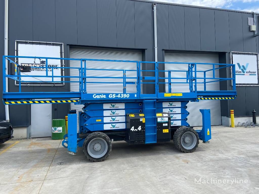 Genie GS 4390 scissor lift