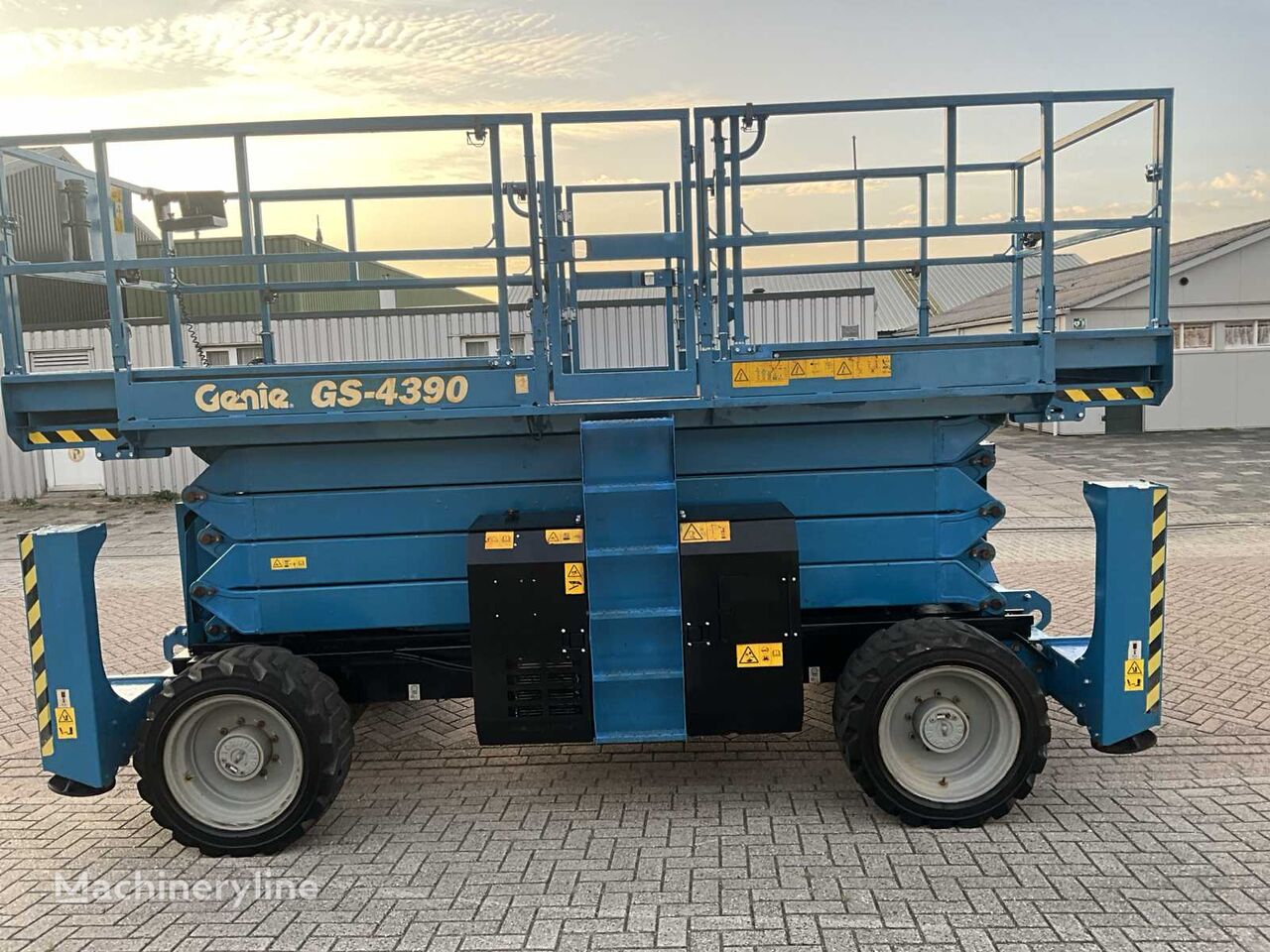 Genie GS-4390 plataforma de tijera