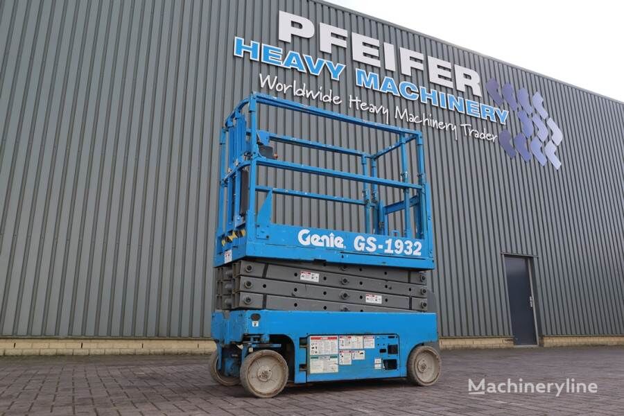 Genie GS1932 Electric, Working Height 7.8 m, 227kg Capac scissor lift