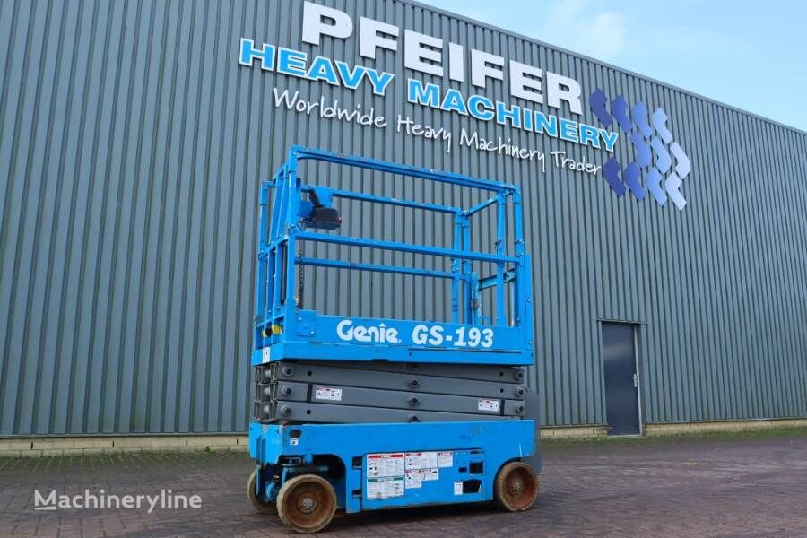 Genie GS1932 Electric, Working Height 7.8 m, 227kg Capac sakselift