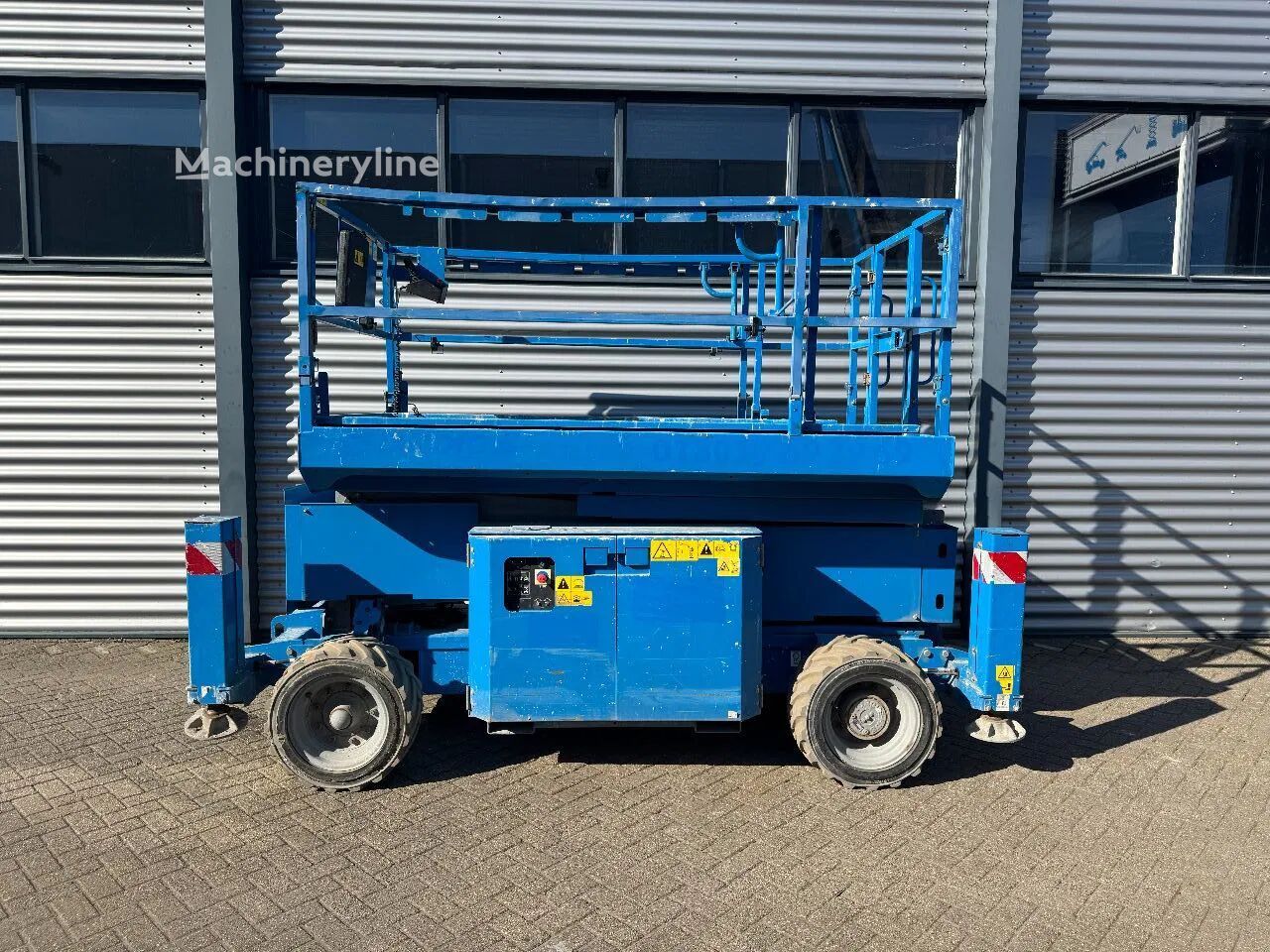 Genie GS2669DC Hoogwerker Schaarhoogwerker scissor lift - Machineryline