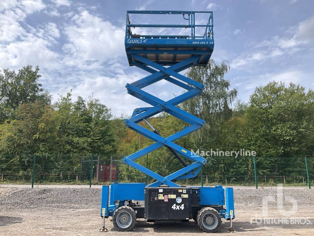 Platforma foarfeca Genie GS3369 4x4 Diesel - Machineryline