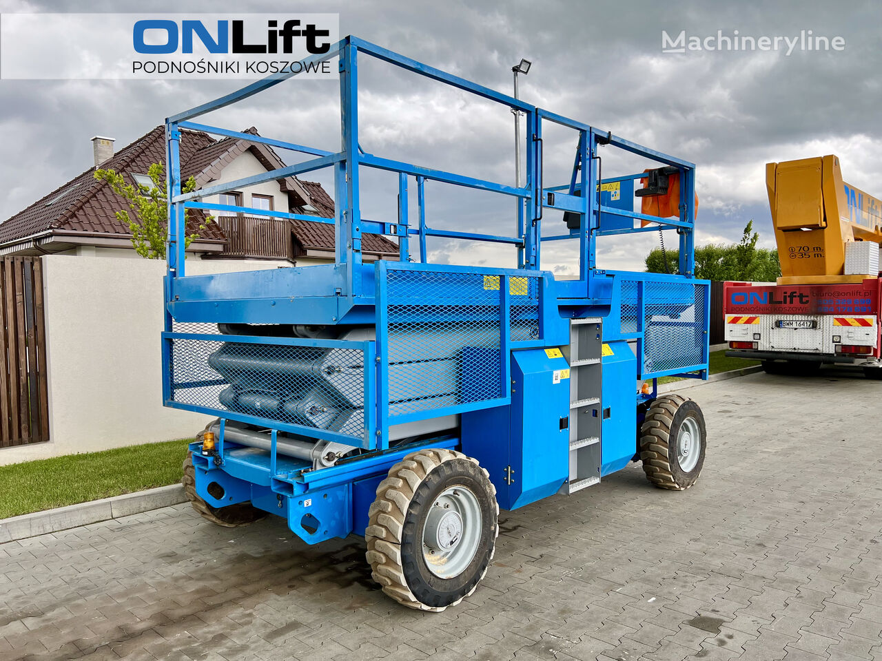 Genie GS3384 scissor lift