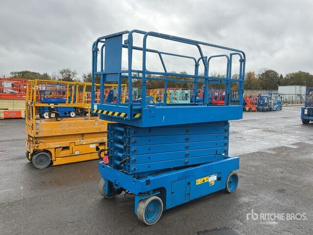 Genie GS4047 plataforma de tijera - Machineryline