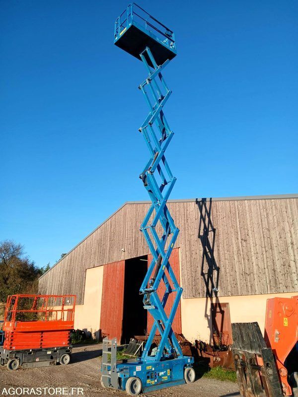 Genie GS4047 makazasta platforma - Machineryline