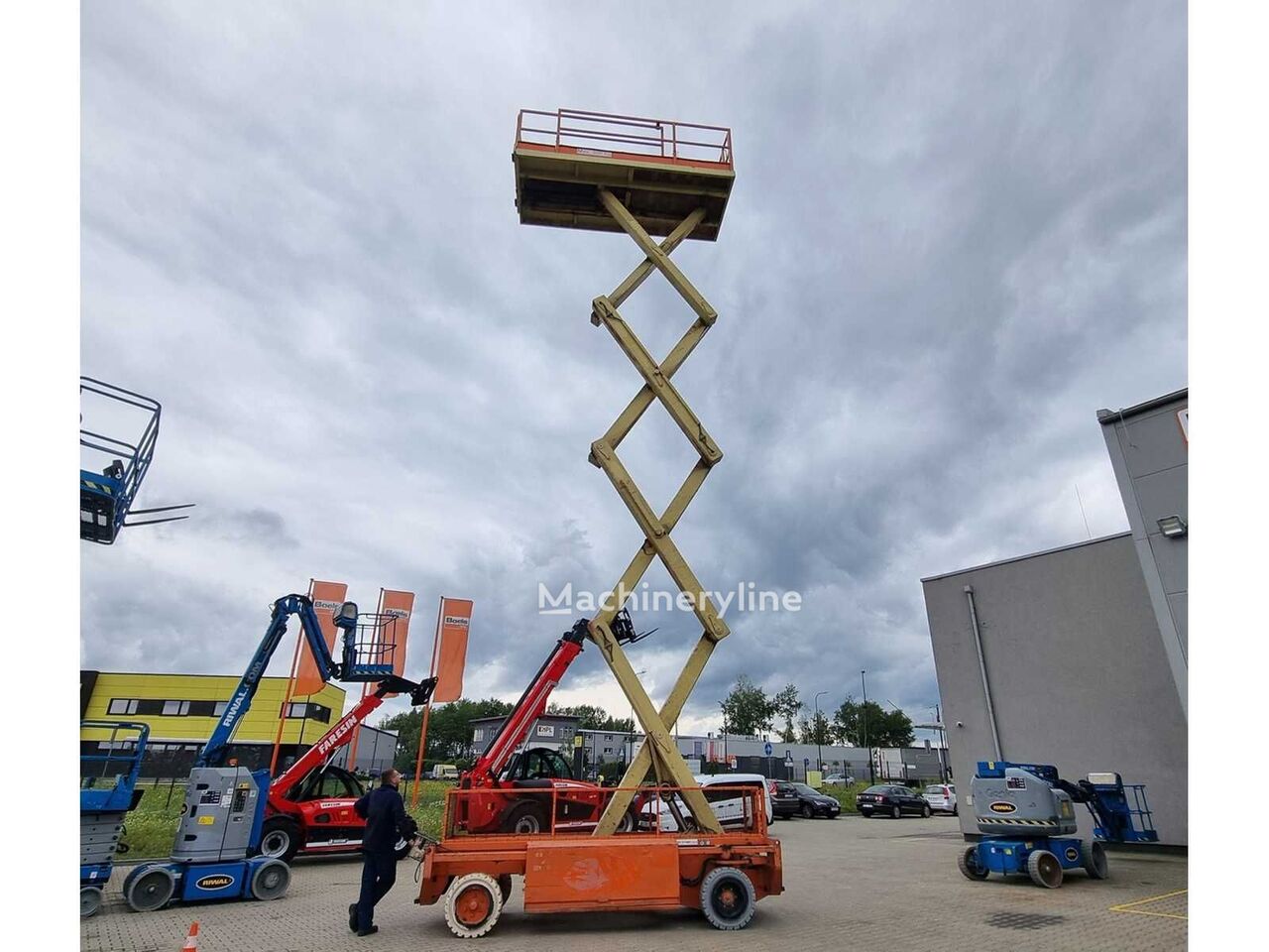 HOLANDLIFT Monostar Q135EL18 Scherenbühne - Machineryline