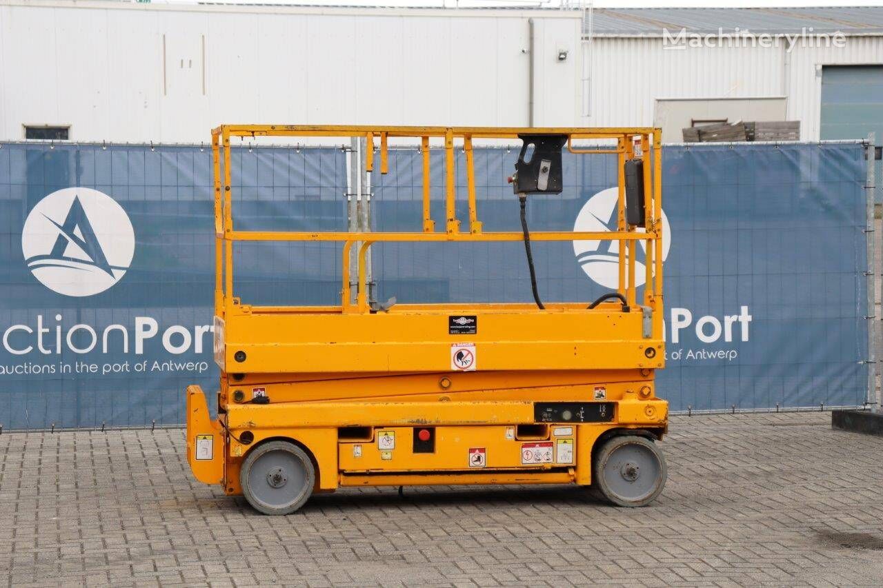 Haulotte Compact 8 scissor lift